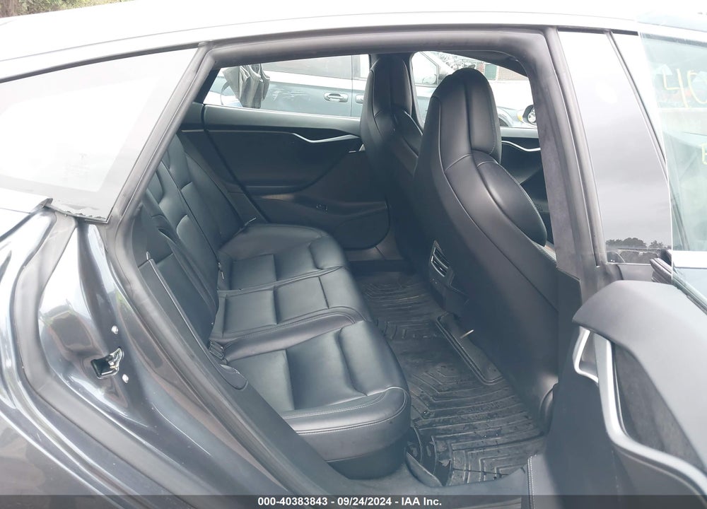 2018 TESLA MODEL S VIN: 5YJSA1E2XJF261872