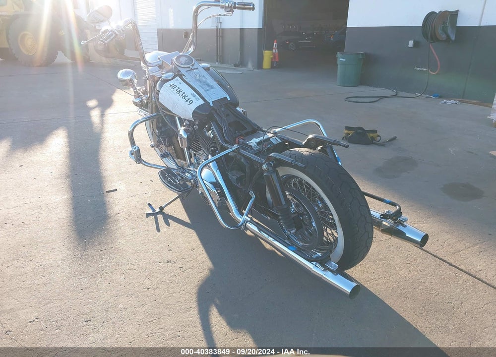 2005 HARLEY-DAVIDSON FLHR VIN: 1HD1FDV395Y704024
