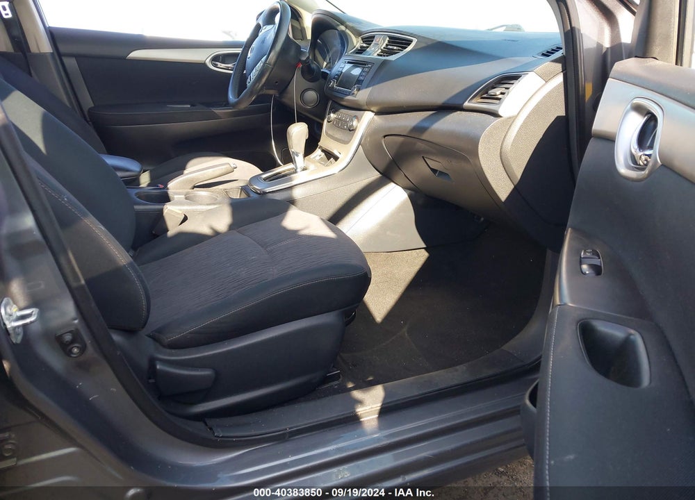 2015 NISSAN SENTRA SV VIN: 3N1AB7AP8FY337245