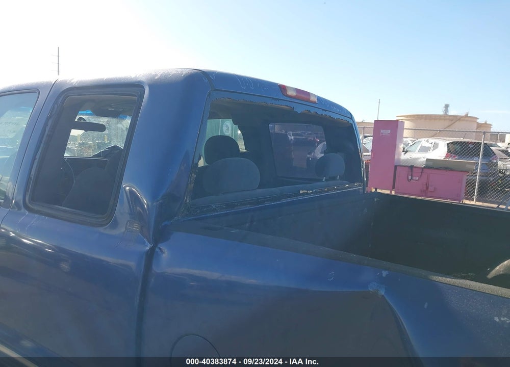 2000 CHEVROLET SILVERADO 1500 LS VIN: 2GCEC19T3Y1266077