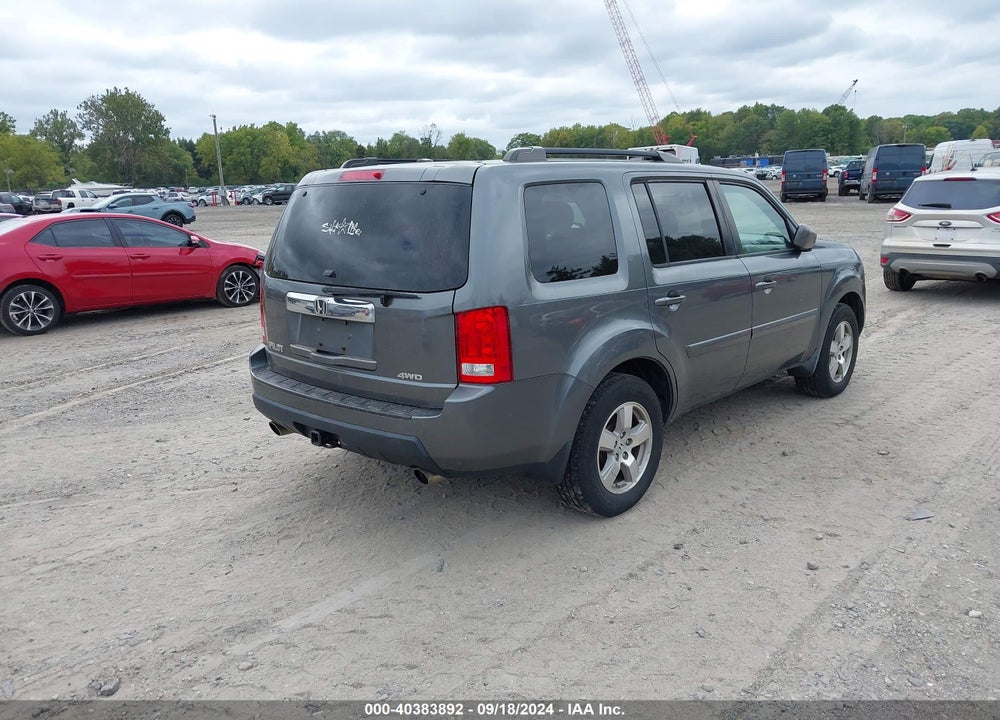 2011 HONDA PILOT EX-L VIN: 5FNYF4H51BB038186