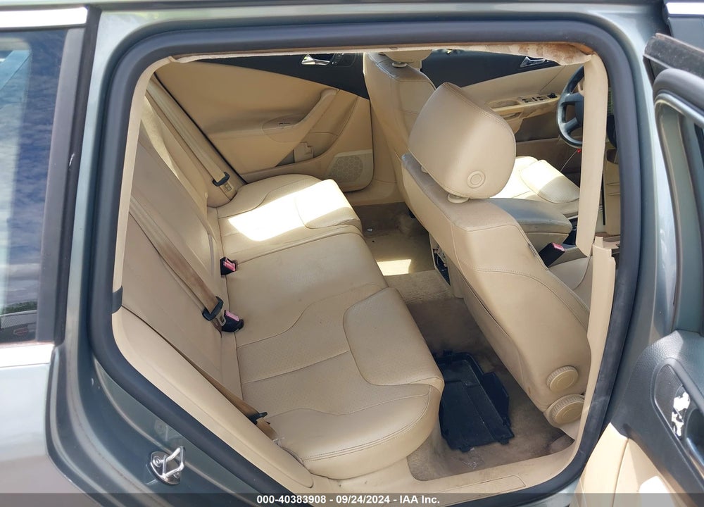 2007 VOLKSWAGEN PASSAT 2.0T VIN: WVWLK73C07E000986