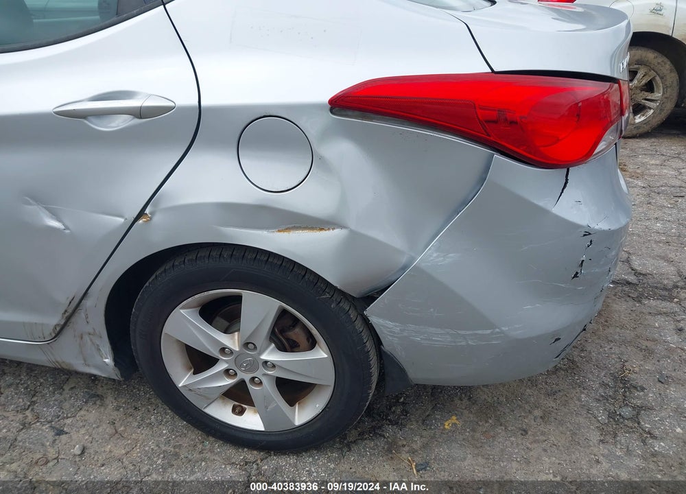 2013 HYUNDAI ELANTRA GLS VIN: 5NPDH4AE2DH419097