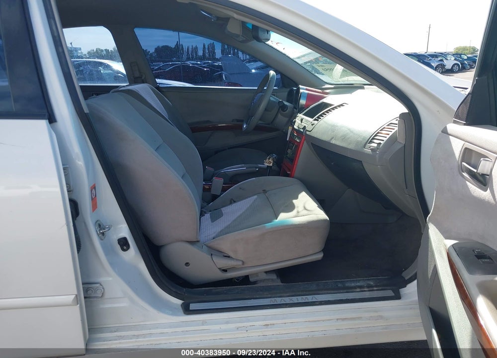 2004 NISSAN MAXIMA 3.5 SE VIN: 1N4BA41E44C837724