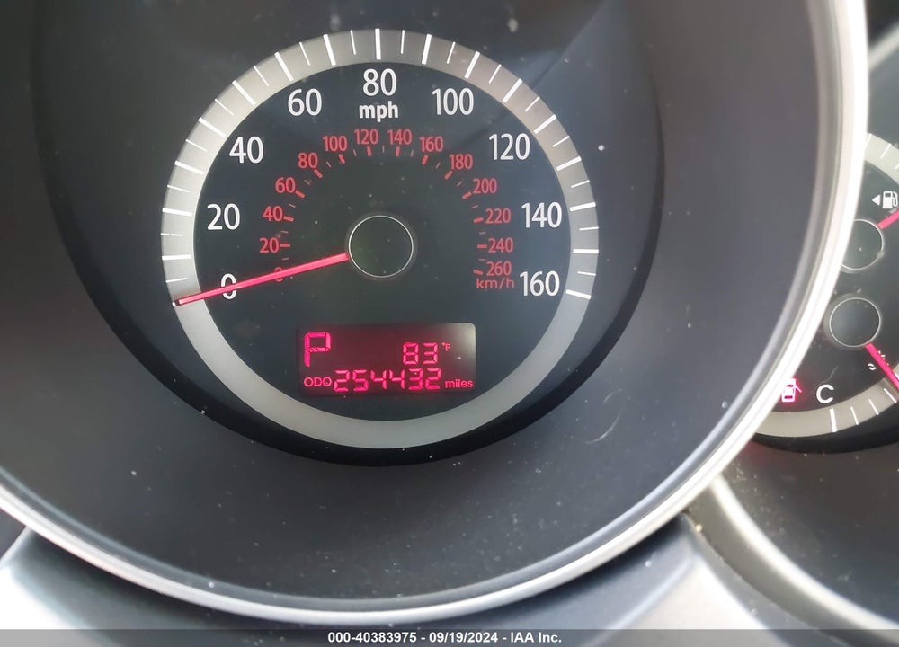 2010 KIA OPTIMA LX VIN: KNAGG4A80A5389911