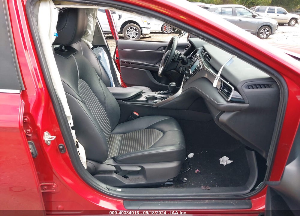 2019 TOYOTA CAMRY SE VIN: 4T1B11HK5KU264033