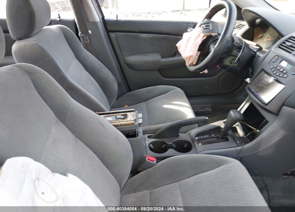 2005 HONDA ACCORD 2.4 LX VIN: 1HGCM56495A000834