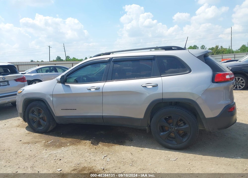 2018 JEEP CHEROKEE LATITUDE FWD VIN: 1C4PJLCB4JD542349