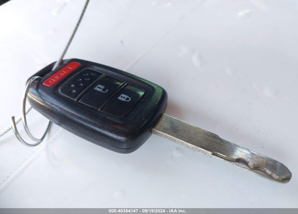 2014 HONDA CR-V LX VIN: 2HKRM3H32EH560379