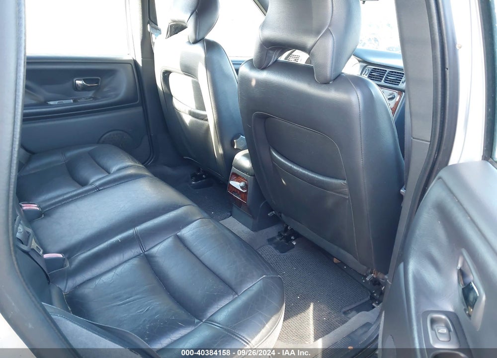 1998 VOLVO V70 AWD VIN: YV1LZ5646W2477131