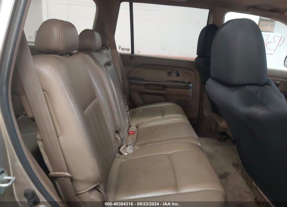 2005 HONDA PILOT EX-L VIN: 5FNYF18505B051238