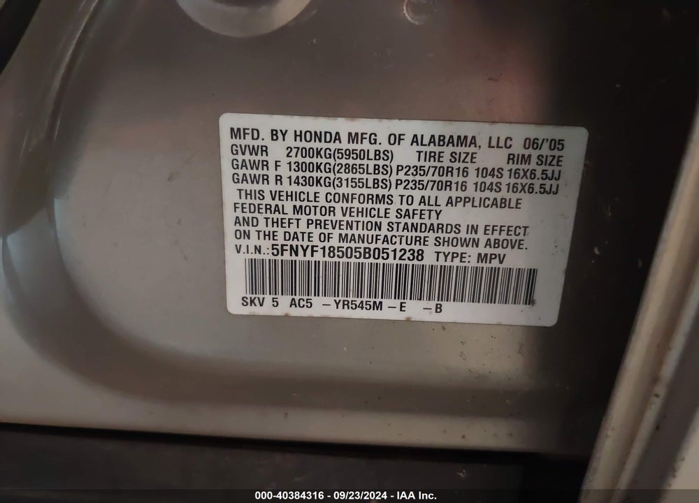 2005 HONDA PILOT EX-L VIN: 5FNYF18505B051238