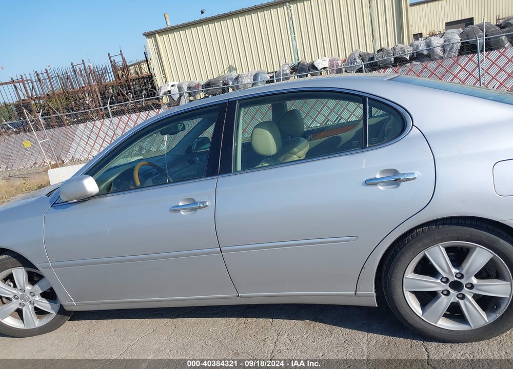 2005 LEXUS ES 330 VIN: JTHBA30G055126856