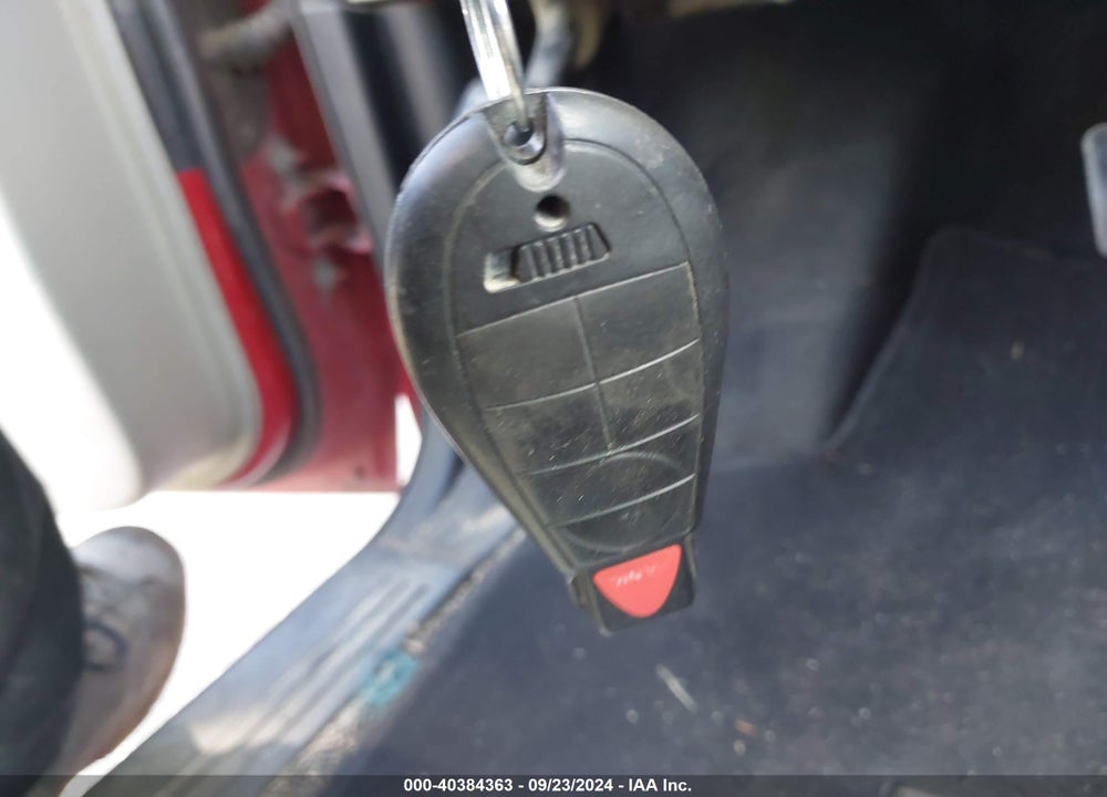 2013 DODGE GRAND CARAVAN SXT VIN: 2C4RDGCG5DR685573