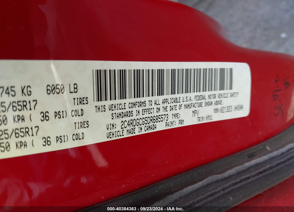2013 DODGE GRAND CARAVAN SXT VIN: 2C4RDGCG5DR685573
