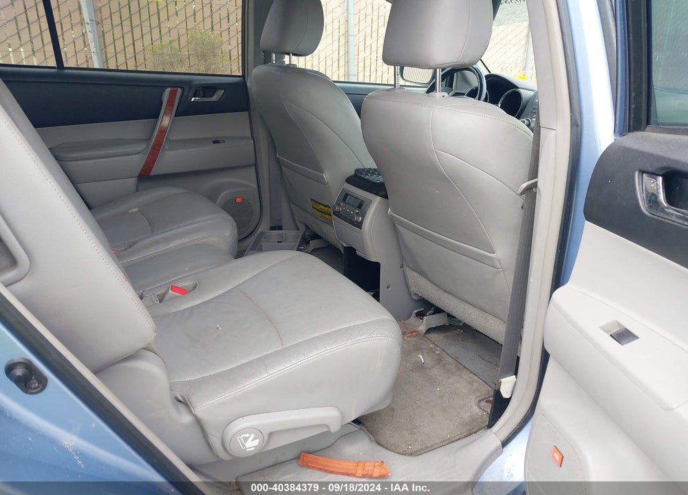 2008 TOYOTA HIGHLANDER LIMITED VIN: JTEES42A182027412