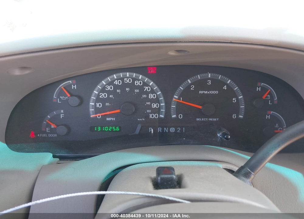 2002 FORD F-150 LARIAT/XLT VIN: 1FTRW07L02KB92839
