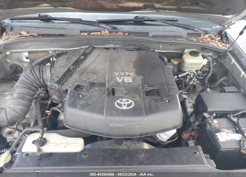 2005 TOYOTA 4RUNNER SR5 V6 VIN: JTEZU14R950059593