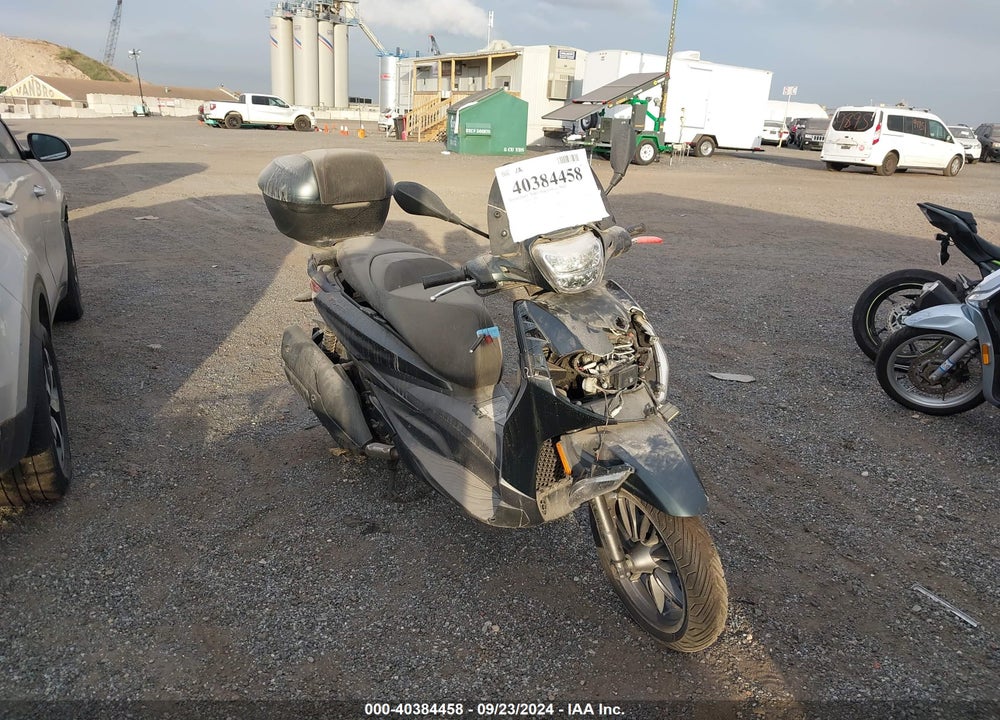 2023 PIAGGIO BV 400 VIN: ZAPMD20U5P5000477