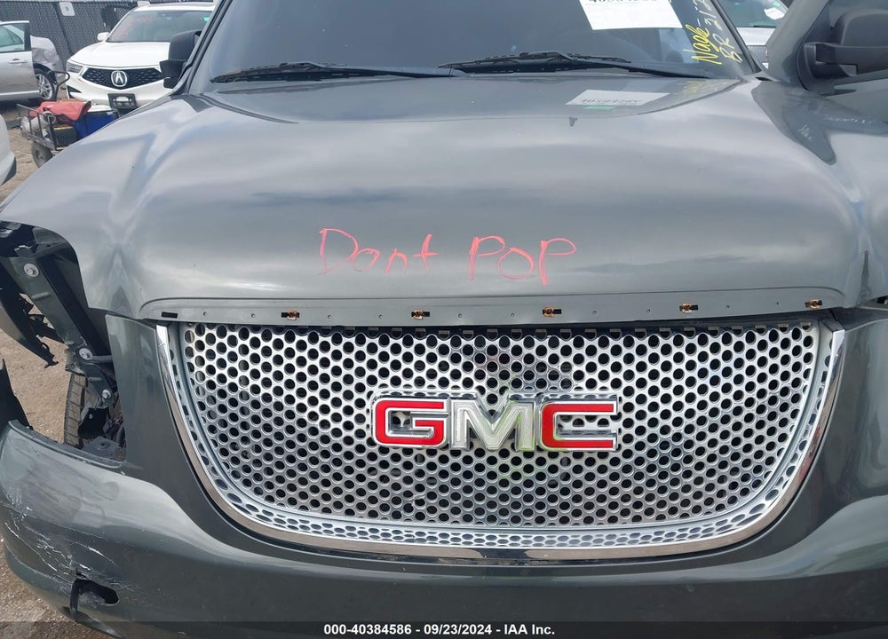 2011 GMC YUKON VIN: 1GKS1EEFXBR212097