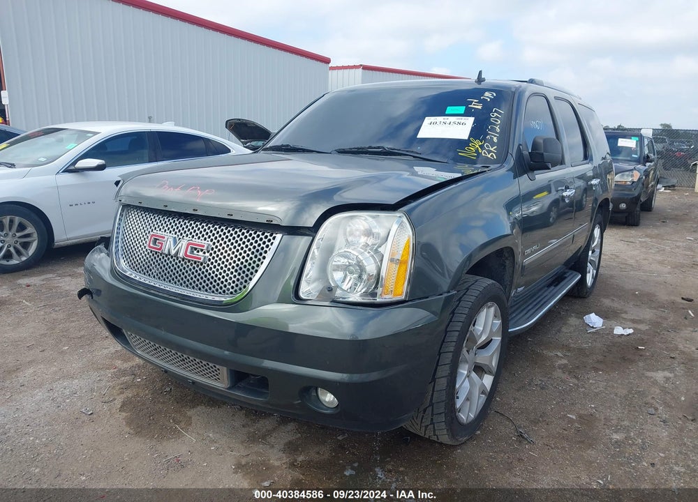 2011 GMC YUKON VIN: 1GKS1EEFXBR212097