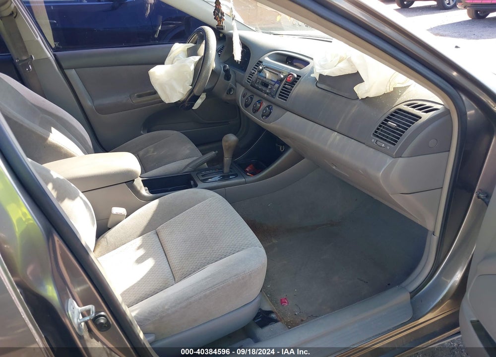 2004 TOYOTA CAMRY LE VIN: 4T1BE32K24U859403