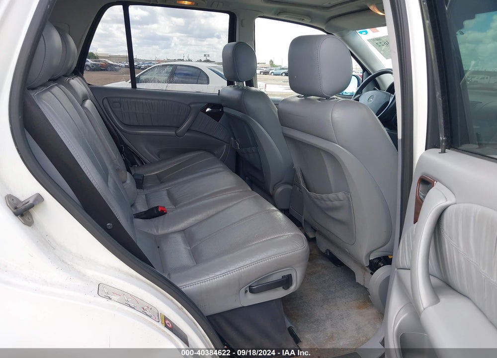 2001 MERCEDES-BENZ ML 430 VIN: 4JGAB72E21A251917