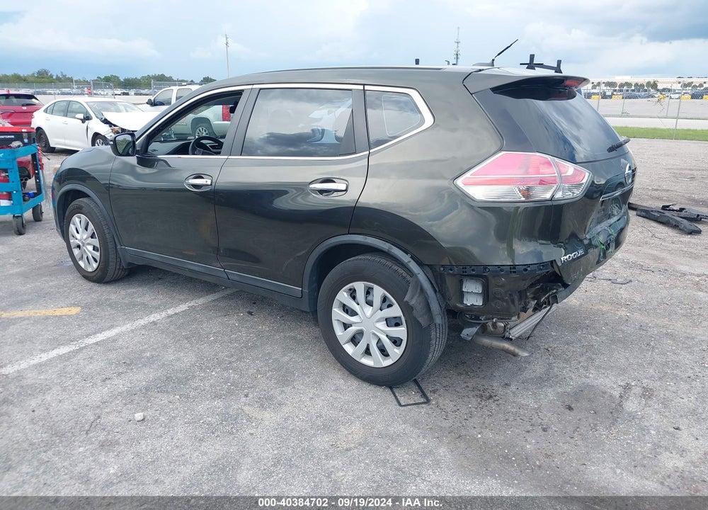 2015 NISSAN ROGUE S VIN: 5N1AT2MT1FC895982