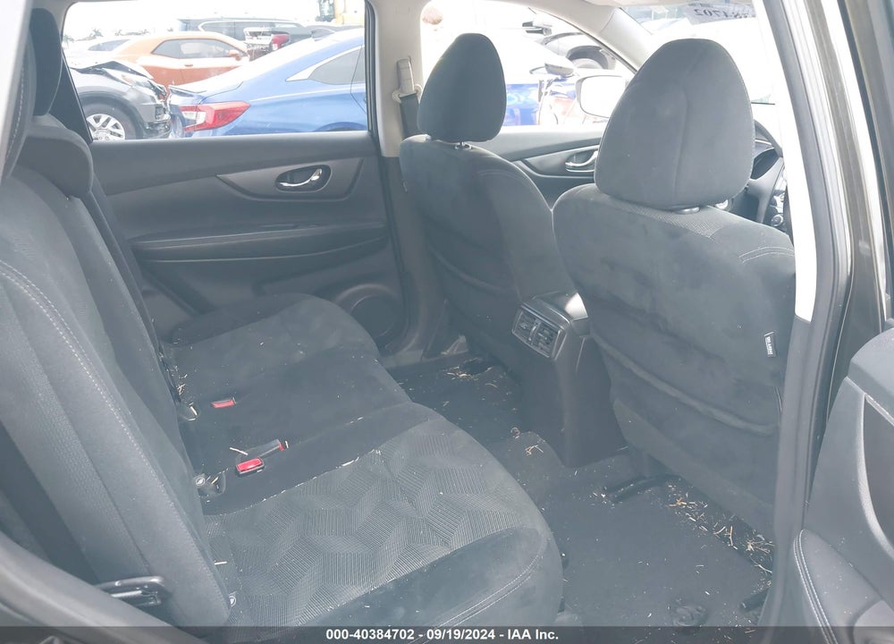 2015 NISSAN ROGUE S VIN: 5N1AT2MT1FC895982