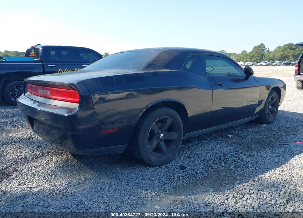 2009 DODGE CHALLENGER SE VIN: 2B3LJ44V29H588422