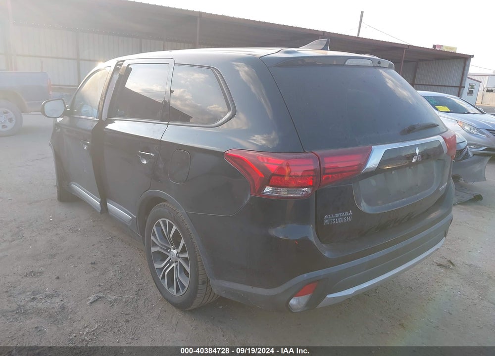 2017 MITSUBISHI OUTLANDER ES VIN: JA4AD2A34HZ058479