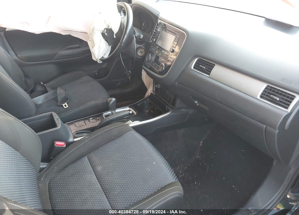 2017 MITSUBISHI OUTLANDER ES VIN: JA4AD2A34HZ058479