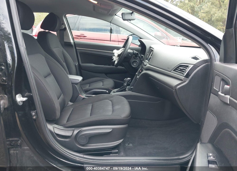 2018 HYUNDAI ELANTRA SEL VIN: KMHD84LF9JU588925