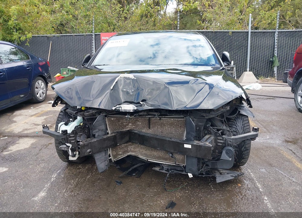 2018 HYUNDAI ELANTRA SEL VIN: KMHD84LF9JU588925