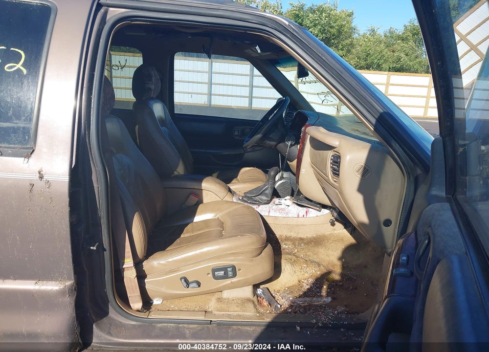 2001 OLDSMOBILE BRAVADA VIN: 1GHDT13WX12197418