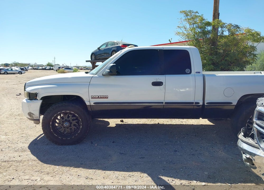 1999 DODGE RAM 2500 ST VIN: 3B7KC2361XG117071
