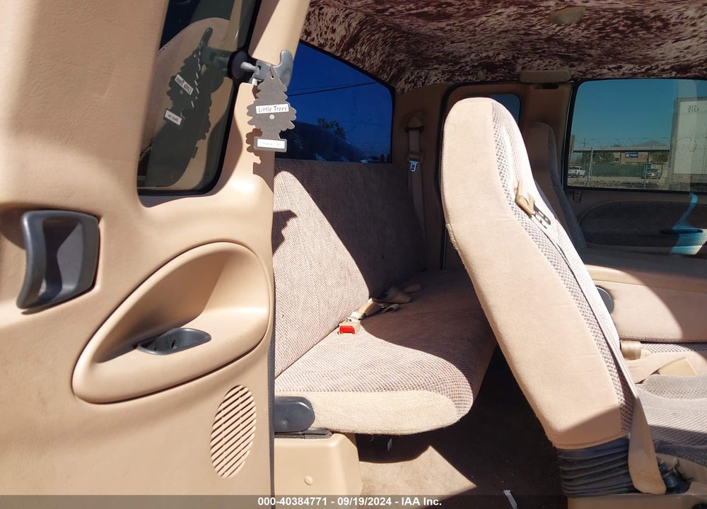 1999 DODGE RAM 2500 ST VIN: 3B7KC2361XG117071