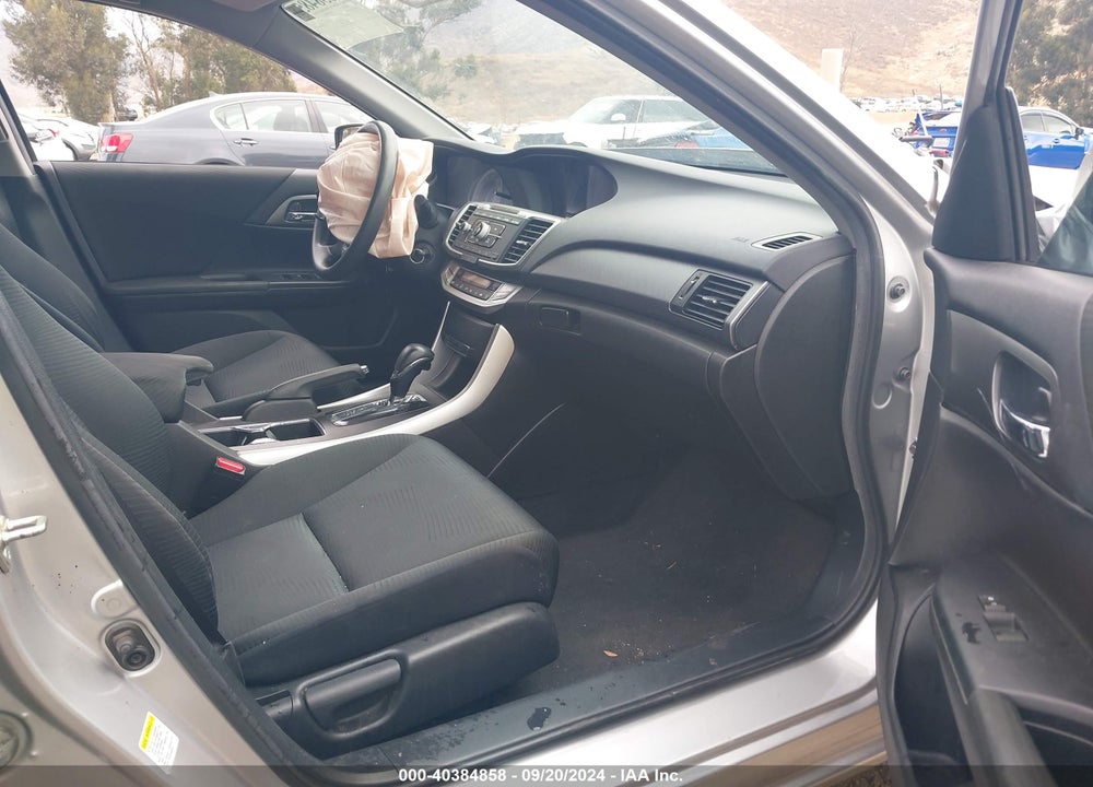 2015 HONDA ACCORD LX VIN: 1HGCR2F34FA047083