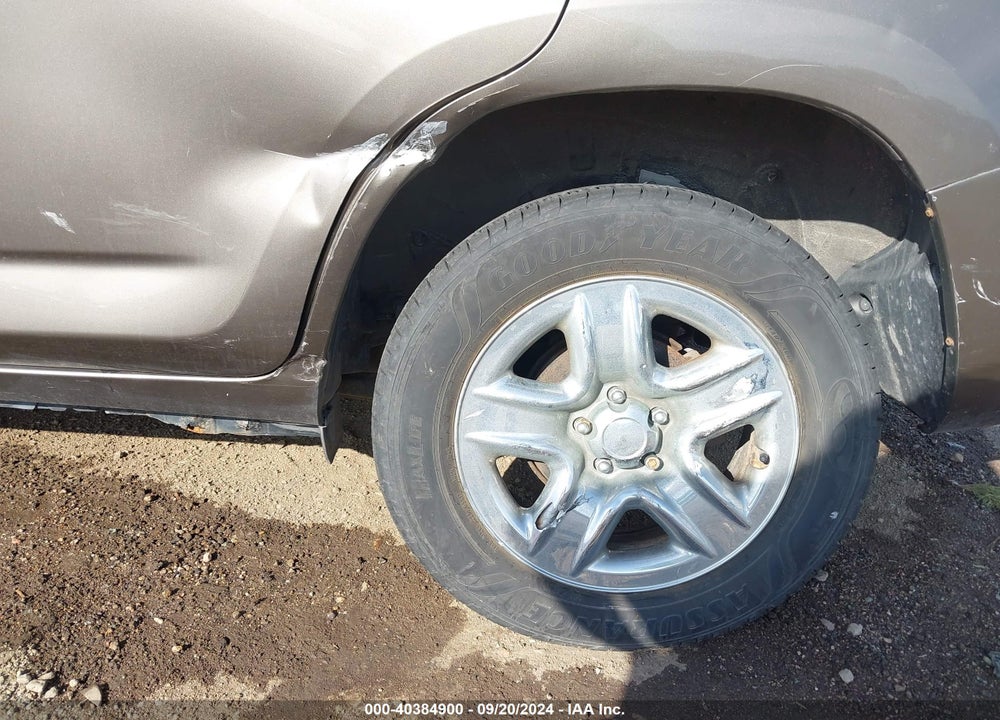 2009 TOYOTA RAV4 VIN: JTMZF33V795000494