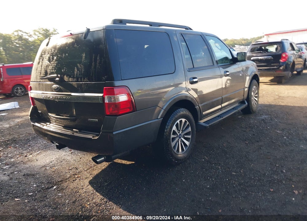 2017 FORD EXPEDITION XLT VIN: 1FMJU1HT5HEA74411