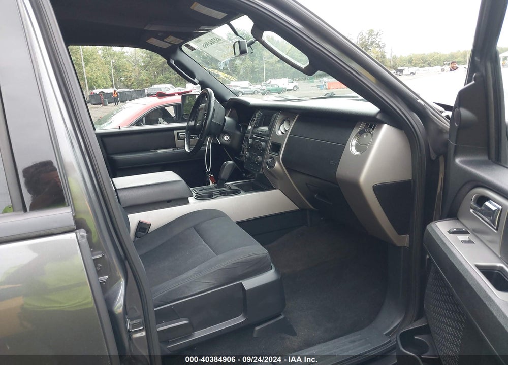 2017 FORD EXPEDITION XLT VIN: 1FMJU1HT5HEA74411