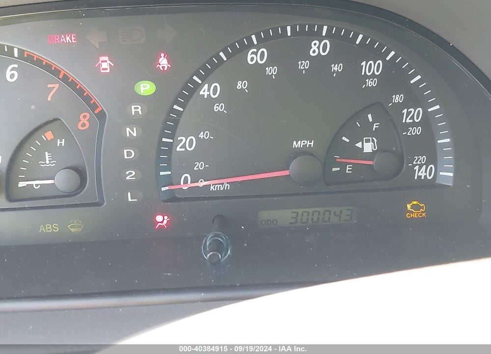 2002 TOYOTA CAMRY LE VIN: 4T1BE32K82U531707
