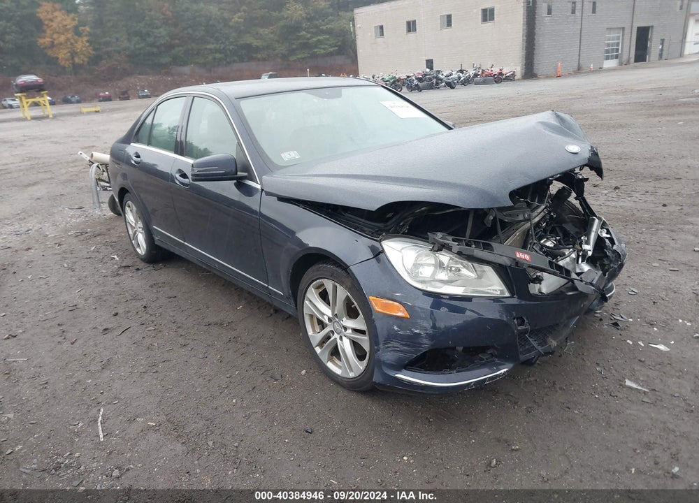 2013 MERCEDES-BENZ C 300 LUXURY 4MATIC/SPORT 4MATIC VIN: WDDGF8AB0DA832634