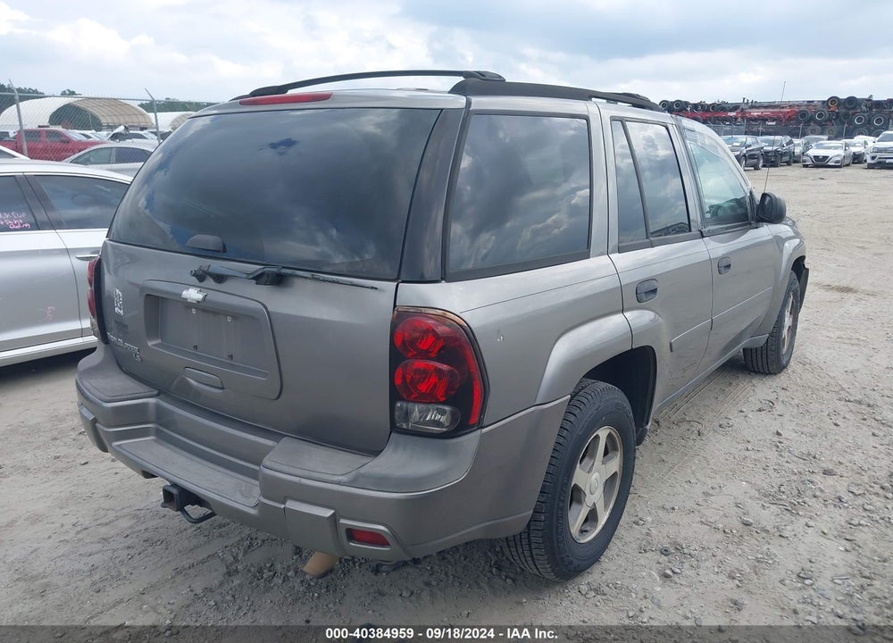 2006 CHEVROLET TRAILBLAZER LS VIN: 1GNDS13S162302996