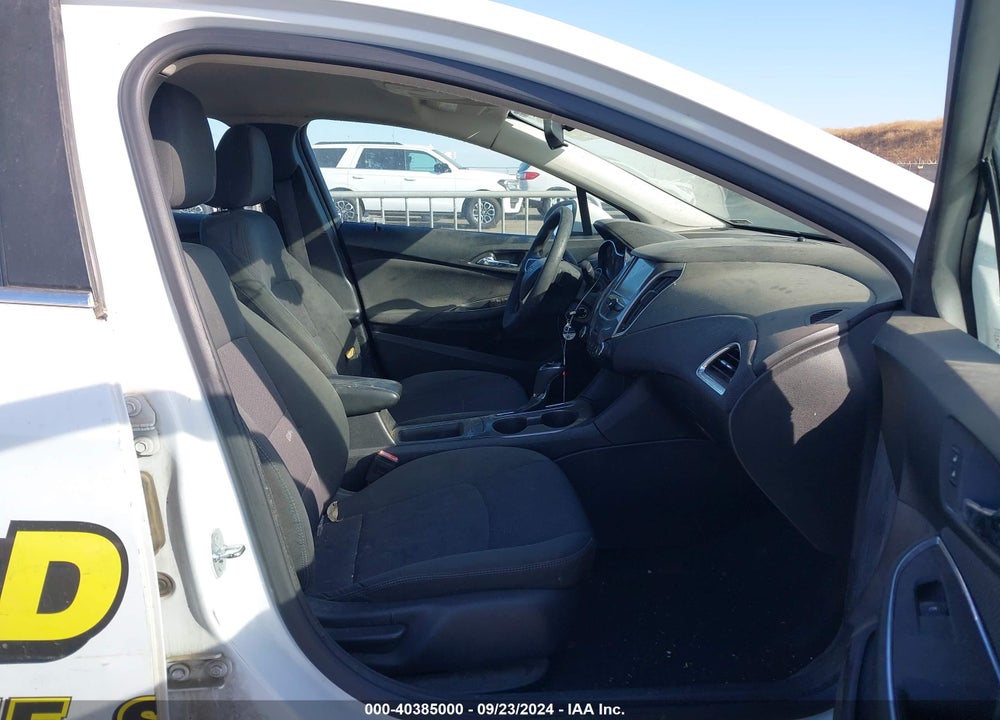 2018 CHEVROLET CRUZE LT AUTO VIN: 1G1BE5SM0J7107302