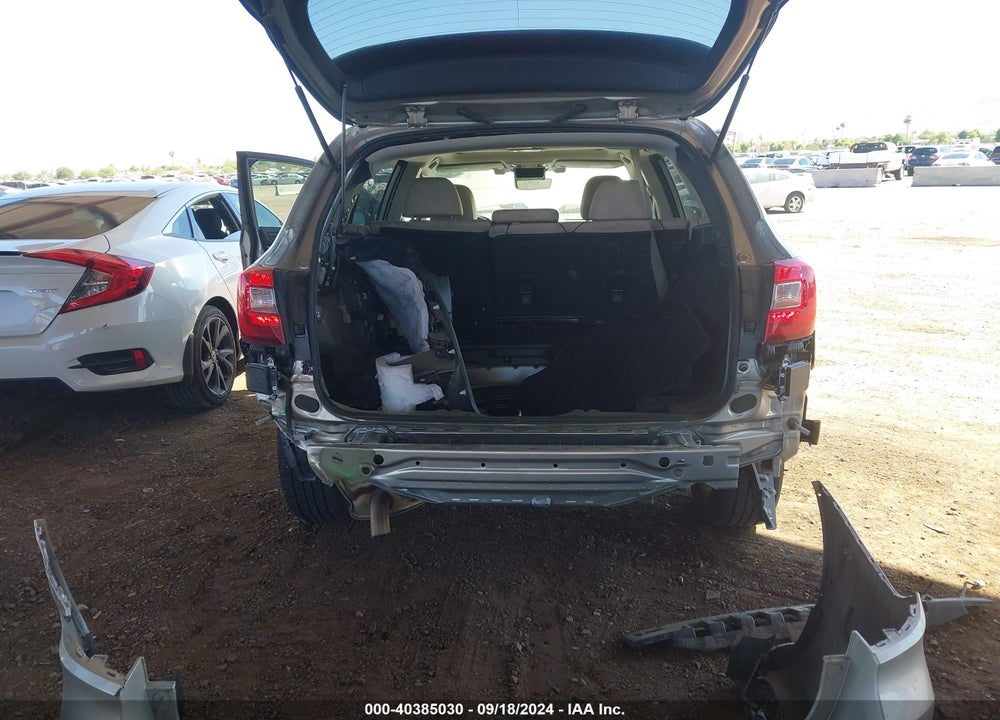 2017 SUBARU OUTBACK 2.5I LIMITED VIN: 4S4BSANC5H3429913