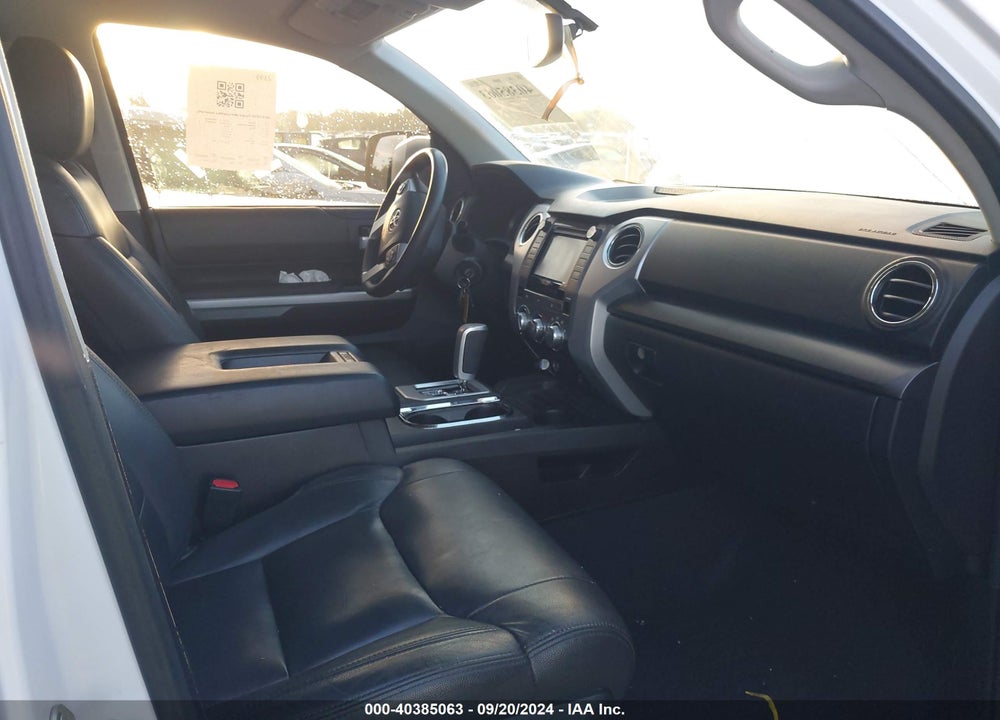2016 TOYOTA TUNDRA SR5 5.7L V8 VIN: 5TFEW5F19GX198225