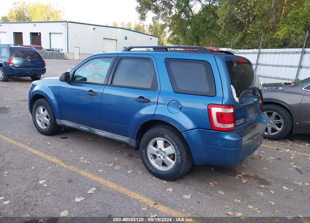 2010 FORD ESCAPE XLT VIN: 1FMCU0D75AKA12235