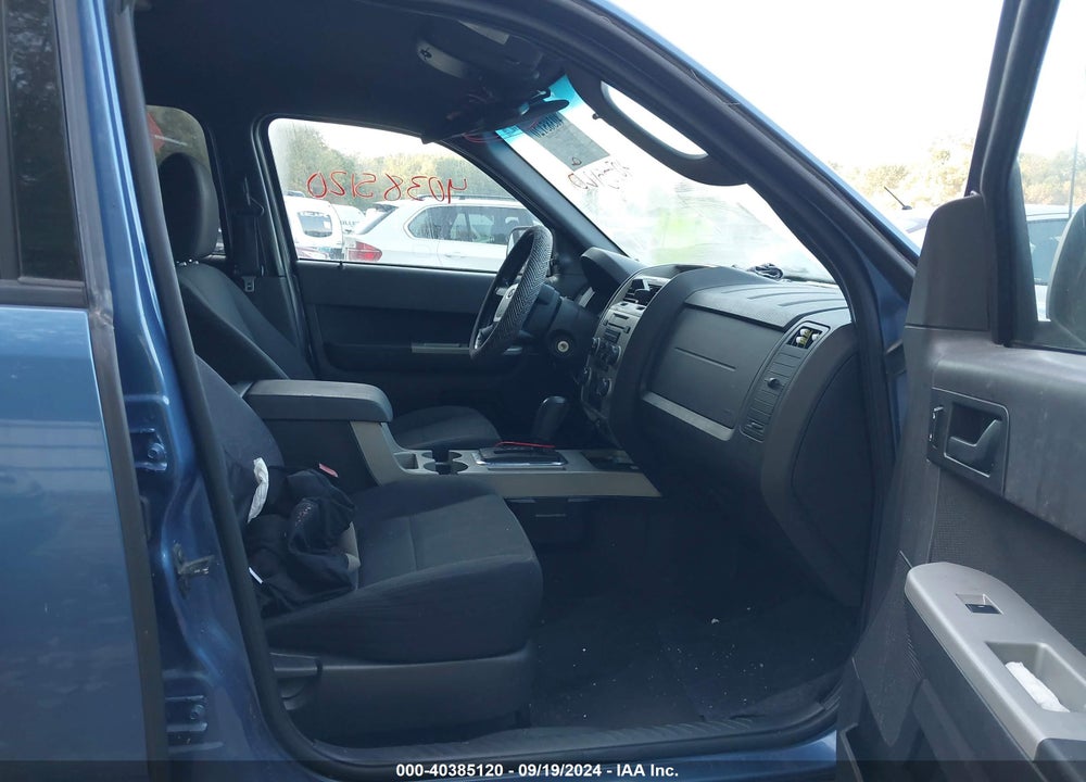 2010 FORD ESCAPE XLT VIN: 1FMCU0D75AKA12235