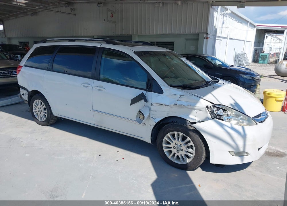2008 TOYOTA SIENNA LIMITED VIN: 5TDBK22C58S012272